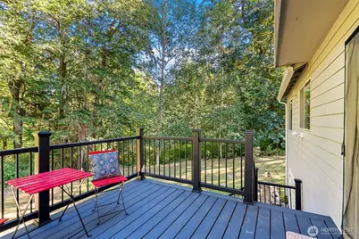 961 NE Winston Dr, Bremerton, WA 98311 - Photo 26