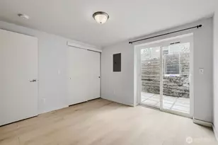 911 N 104th St, Seattle, WA 98133 - Photo 24