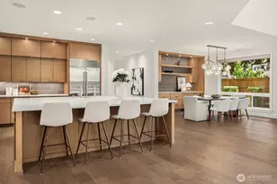 10856 NE 12th St, Bellevue, WA 98004 - Photo 14