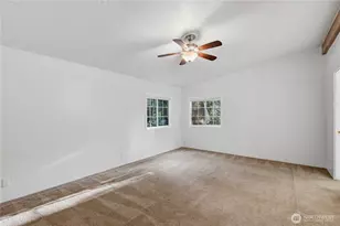 27412 NE 45th St, Redmond, WA 98053 - Photo 10