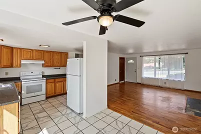 1527 Sylvan Way, Bremerton, WA 98310 - Photo 10