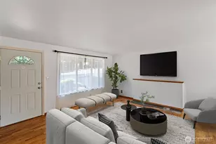 1527 Sylvan Way, Bremerton, WA 98310 - Photo 2