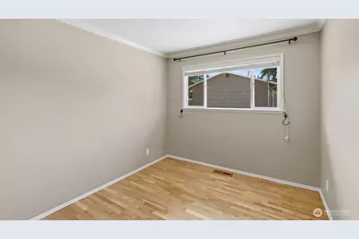 22004 36th Avenue W, Mountlake Terrace, WA 98043 - Photo 10