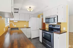 22004 36th Ave W, Mountlake Terrace, WA 98043 - Photo 8