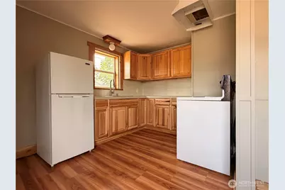 210 Whitcomb Avenue N, Tonasket, WA 98855 - Photo 14