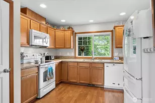 5725 121st Pl NE, Marysville, WA 98271 - Photo 10