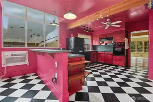 1823 E Shelby St, Seattle, WA 98112 - Photo 12