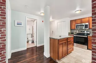 300 10th Ave, Seattle, WA 98122 - Photo 8