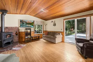 3414 Wilson Rd, Oak Harbor, WA 98277 - Photo 10