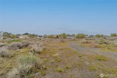 3935 W Muriel Lane, Moses Lake, WA 98837 - Photo 12