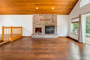 19519 6th St Ct E, Lake Tapps, WA 98391 - Photo 10