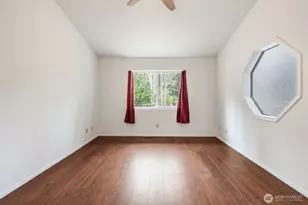 19519 6th St Ct E, Lake Tapps, WA 98391 - Photo 20