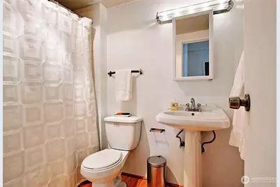 2100 3rd Avenue #501, Seattle, WA 98121 - Photo 10