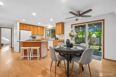 2122 221st Place NE, Sammamish, WA 98074 - Photo 12