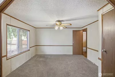 820 96th Street S, Tacoma, WA 98444 - Photo 16