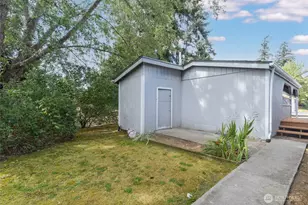 820 96th St S, Tacoma, WA 98444 - Photo 28