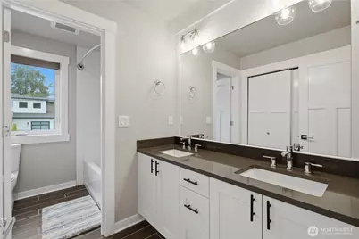 12229 NE 100th Street, Kirkland, WA 98033 - Photo 26