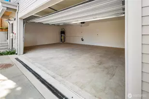 3245 13th Ave W, Seattle, WA 98119 - Photo 22