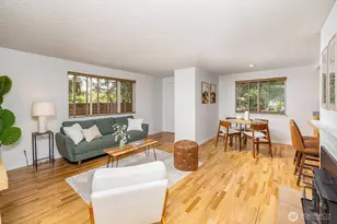13734 Stone Ave N, Seattle, WA 98133 - Photo 4