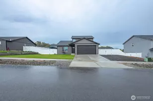 161 Berryman Wy, Malaga, WA 98828 - Photo 2