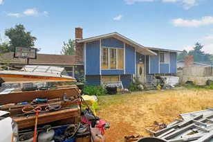 728 11th St NE, East Wenatchee, WA 98802 - Photo 2