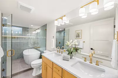 210 N 115th Street, Seattle, WA 98133 - Photo 30