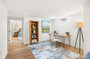 210 N 115th St, Seattle, WA 98133 - Photo 22