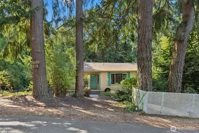 15825 76th Place NE, Kenmore, WA 98028 - Photo 2