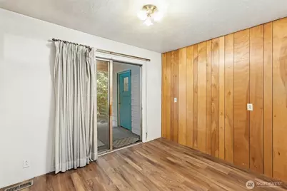 15825 76th Place NE, Kenmore, WA 98028 - Photo 10