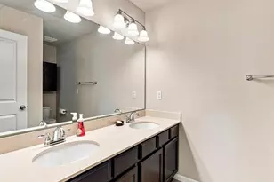 18817 Village Pkwy E, Bonney Lake, WA 98391 - Photo 20
