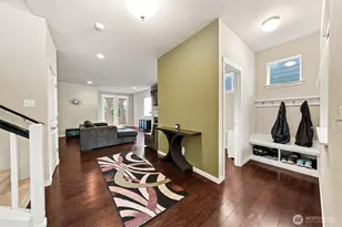 18817 Village Pkwy E, Bonney Lake, WA 98391 - Photo 4