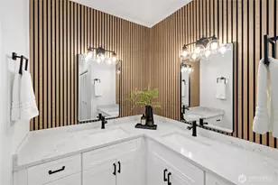2105 Westlake Ave N, Seattle, WA 98109 - Photo 20
