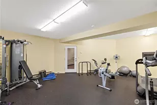 2105 Westlake Ave N, Seattle, WA 98109 - Photo 26