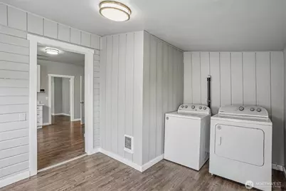 3319 E Grandview Avenue, Tacoma, WA 98404 - Photo 16
