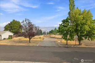 63 Diamond St, Electric City, WA 99123 - Photo 1