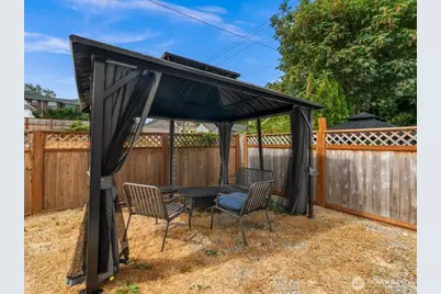815 N 2nd Street #A, Tacoma, WA 98403 - Photo 32