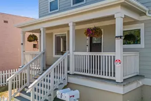 815 N 2nd St, Tacoma, WA 98403 - Photo 1