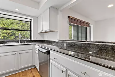 8816 Nesbit Avenue N #101, Seattle, WA 98103 - Photo 6