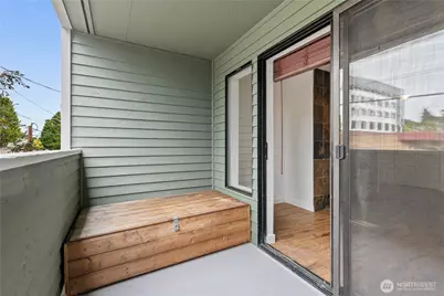 8816 Nesbit Avenue N #101, Seattle, WA 98103 - Photo 14