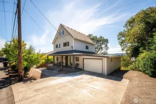 285 N 2nd St, Kalama, WA 98625 - Photo 2