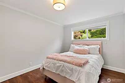 14859 NE 13th Street, Bellevue, WA 98007 - Photo 24
