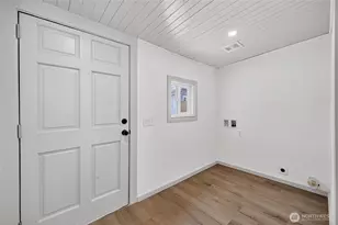 8633 S Thompson Ave, Tacoma, WA 98444 - Photo 10