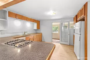 2140 Harris Ave, Bellingham, WA 98225 - Photo 10