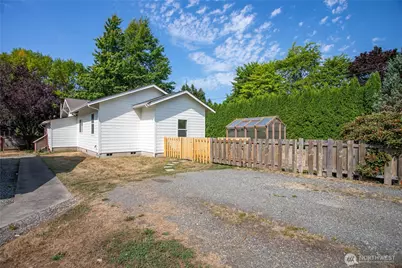 2140 Harris Avenue, Bellingham, WA 98225 - Photo 32