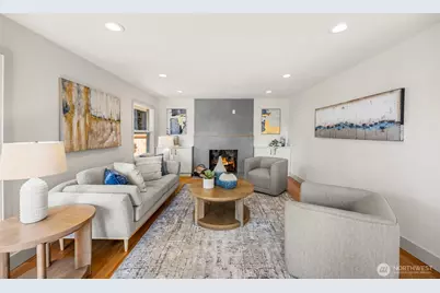210 N 115th Street, Seattle, WA 98133 - Photo 6