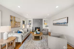 210 N 115th St, Seattle, WA 98133 - Photo 6