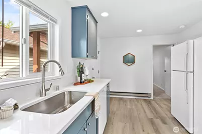 1227 E Indiana Street, Bellingham, WA 98226 - Photo 14