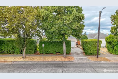 6013 35th Avenue SW, Seattle, WA 98126 - Photo 4