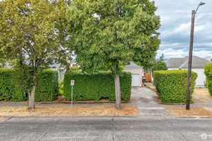 6013 35th Ave SW, Seattle, WA 98126 - Photo 4
