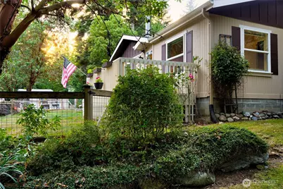 7037 Holiday Boulevard, Anacortes, WA 98221 - Photo 22